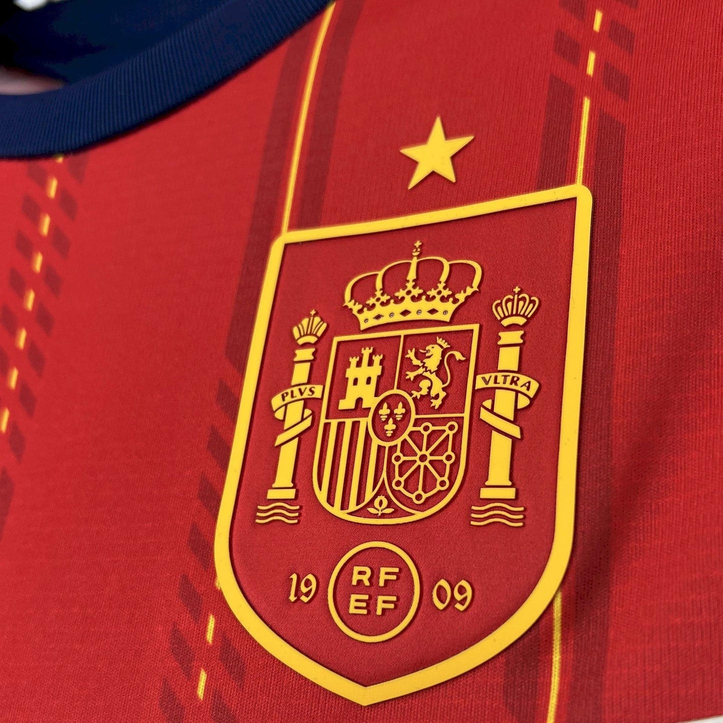 Kids Spain 26/27 Long-Sleeve Home Kit