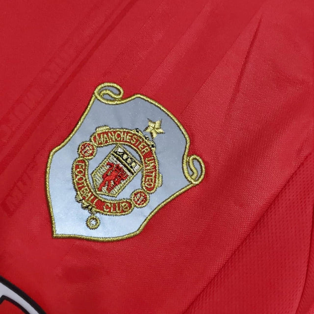 Manchester United 1999/2000 Retro Shirt