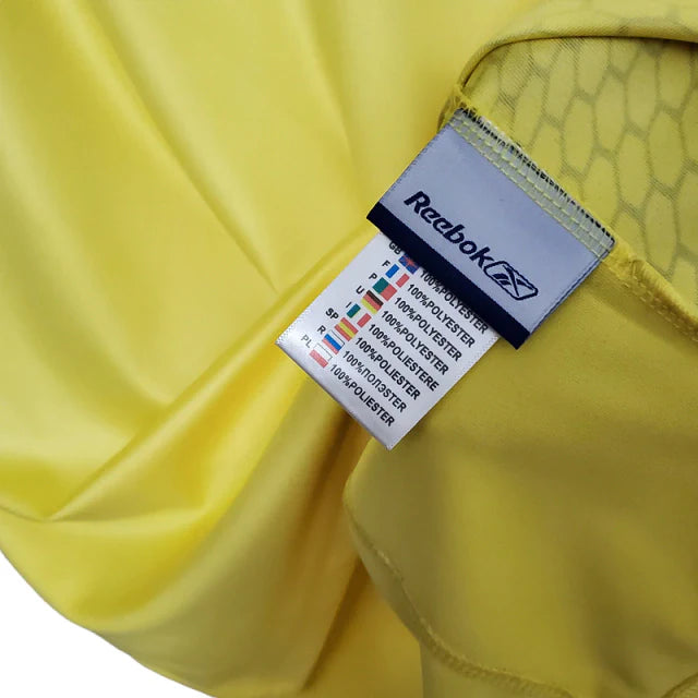 Liverpool 2004/2005 Retro Shirt