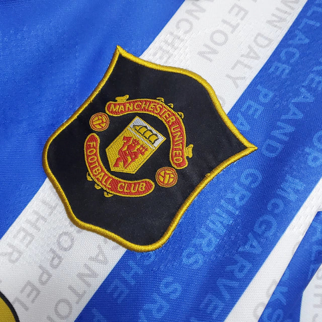 Manchester United 1994/1996 Retro Shirt (Blue)