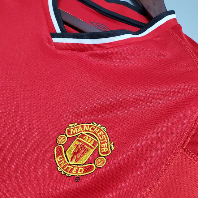 Manchester United 2000/2001 Retro Shirt