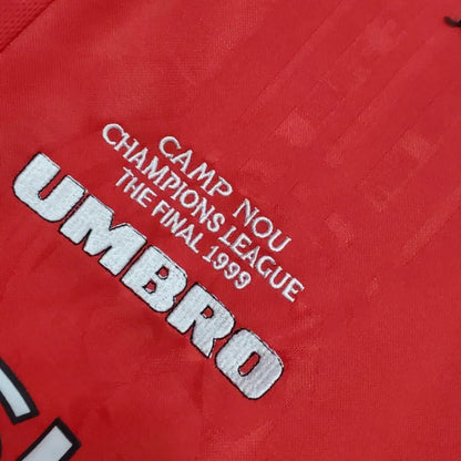 Manchester United 1999/2000 Retro Shirt
