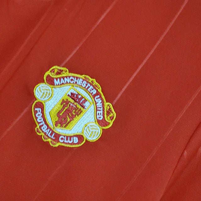 Manchester United 1983/1984 Retro Shirt