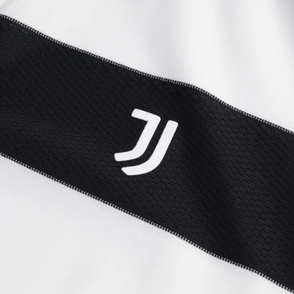 Juventus 25/26 Fourth Replica Shirt
