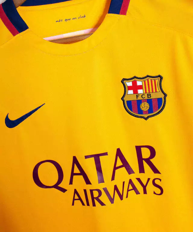 Retro Barcelona 2015-16 - Away