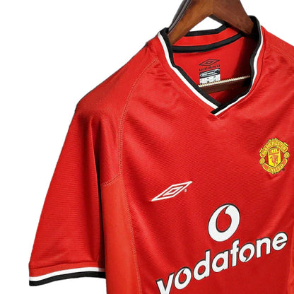 Manchester United 2000/2001 Retro Shirt