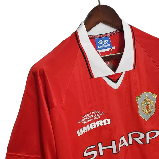 Manchester United 1999/2000 Retro Shirt