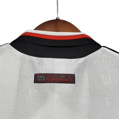 Manchester United 1997/1998 Retro Shirt