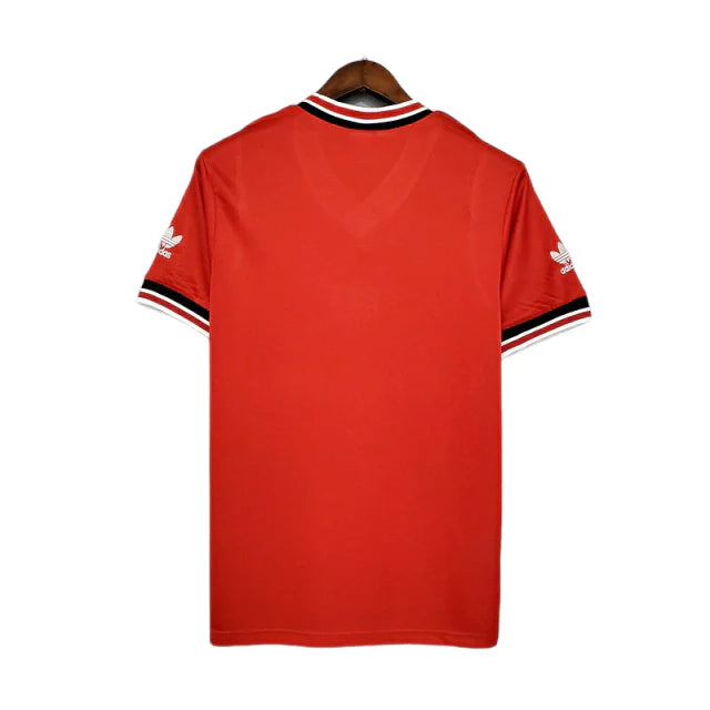Manchester United 1985/1986 Retro Shirt