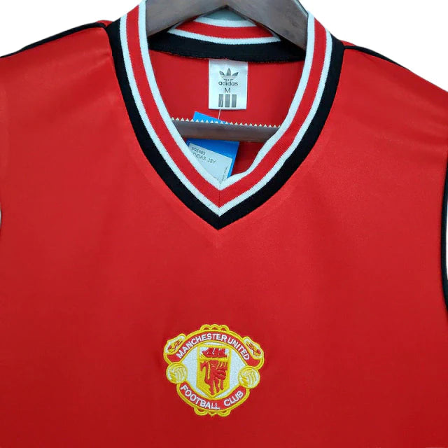 Manchester United 1985/1986 Retro Shirt