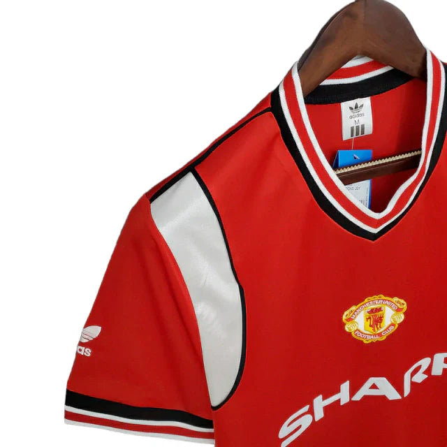 Manchester United 1985/1986 Retro Shirt