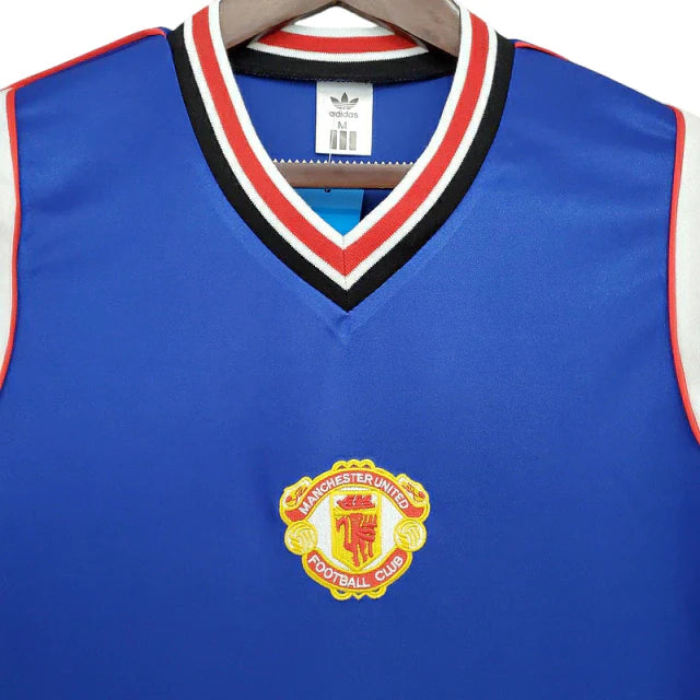 Manchester United 1985/1986 Retro Shirt (Blue)