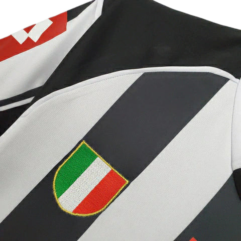 Juventus 2002/2003 Retro Shirt