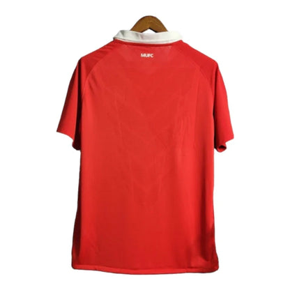 Manchester United 10/11 Retro Shirt