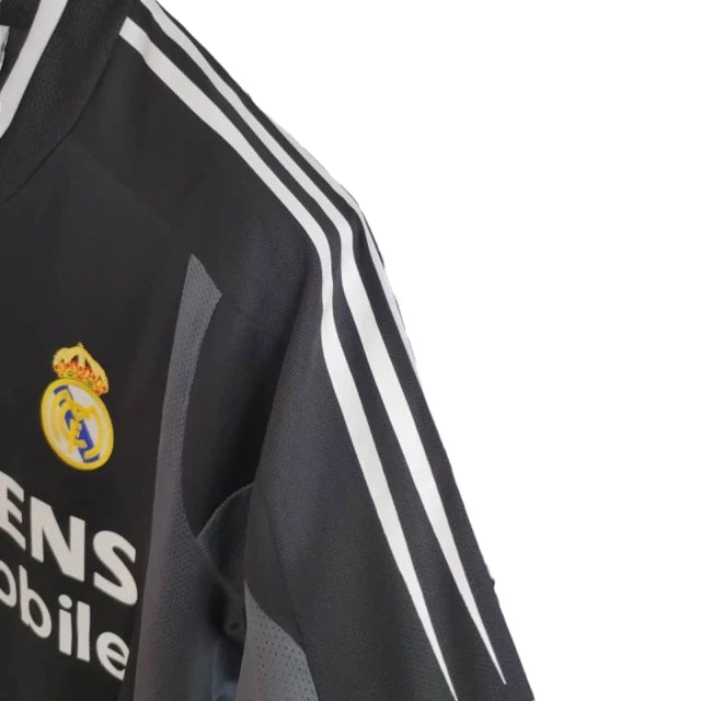 Real Madrid 2004/2005 Retro Shirt