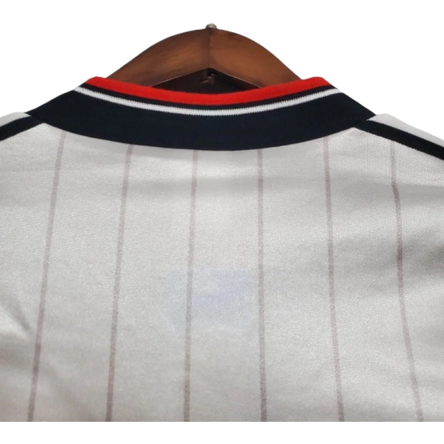 Retro Manchester United 1983 - Away