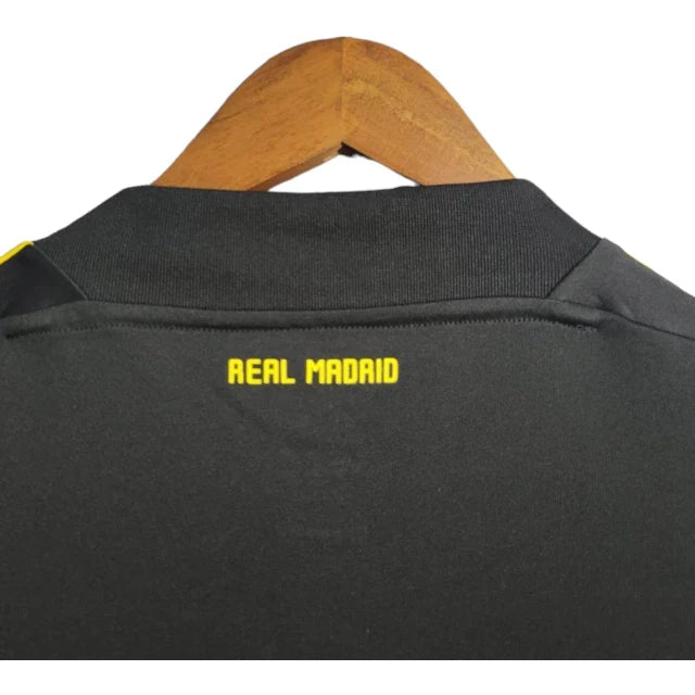 Real Madrid 11/12 Goalkeeper Retro Shirt (Yellow)