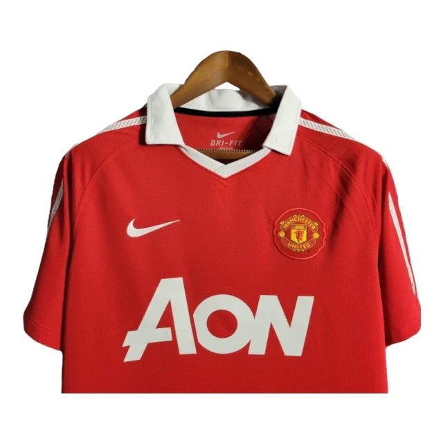 Manchester United 10/11 Retro Shirt