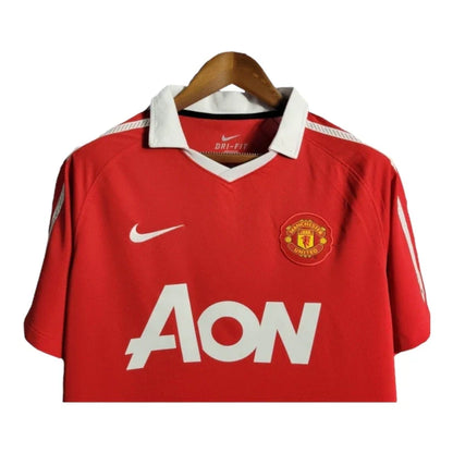 Manchester United 10/11 Retro Shirt