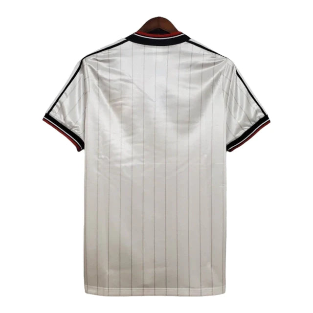 Retro Manchester United 1983 - Away
