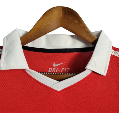 Manchester United 10/11 Retro Shirt