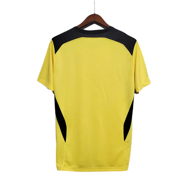 Liverpool 2004/2005 Retro Shirt